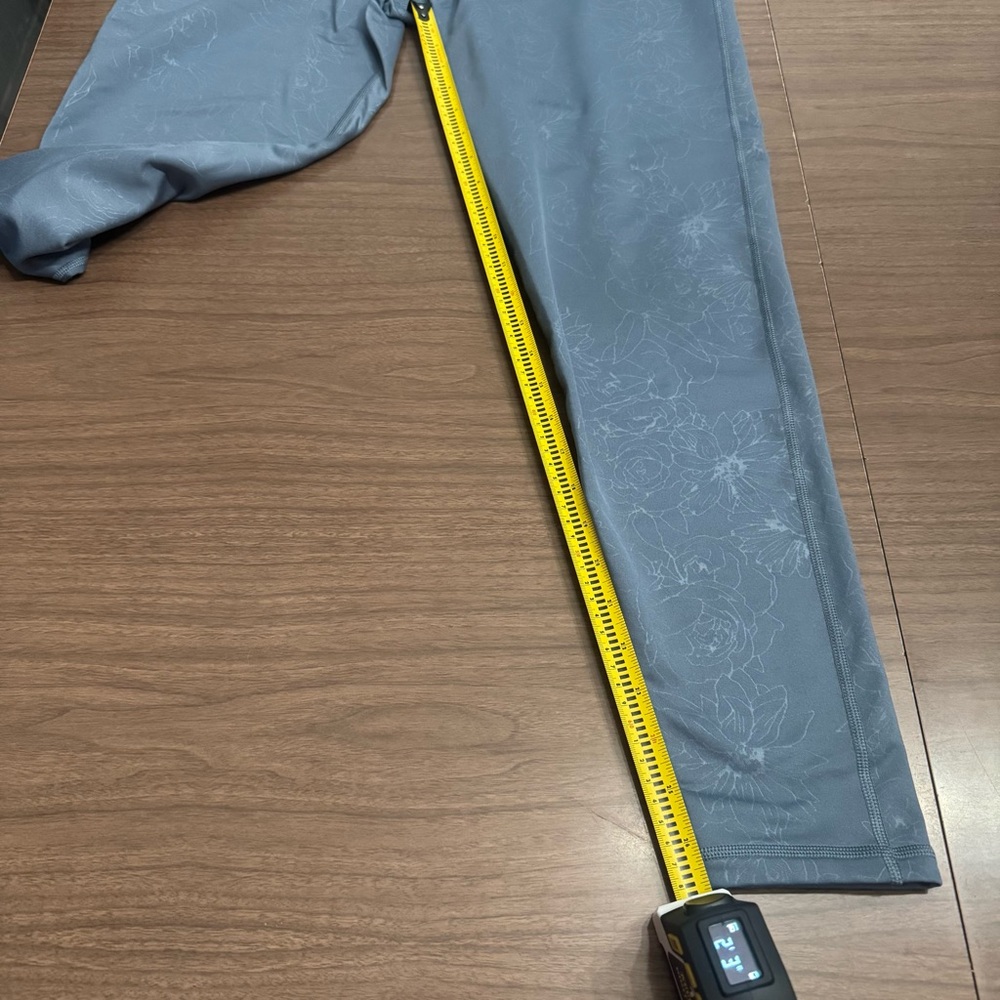 Adidas Womens XL Blue Climalite Climawarm Floral Embossed Cold Weather Leggings - Picture 11 of 13